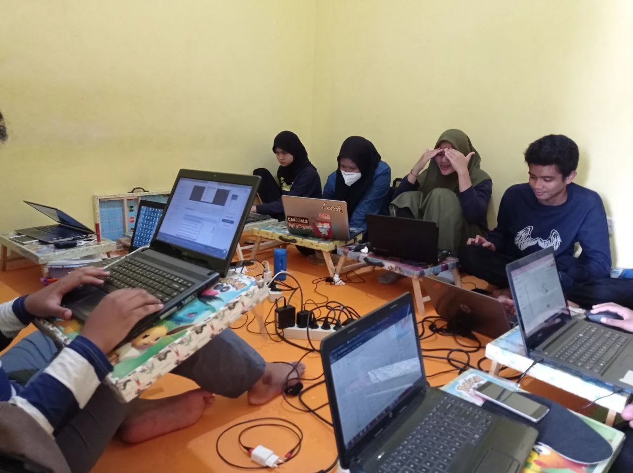 Kegiatan siswa PKL JuraganSEO di Depok