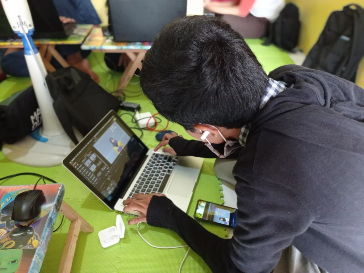 Praktik laptop siswa PKL JuraganSEO